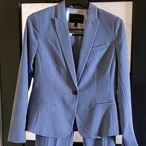 Banana Republic 8P Petite 2-piece Light Blue-Grey Suit Jacket and Trousers